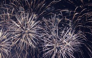 У Києві невідомі запустили салют, попри заборону