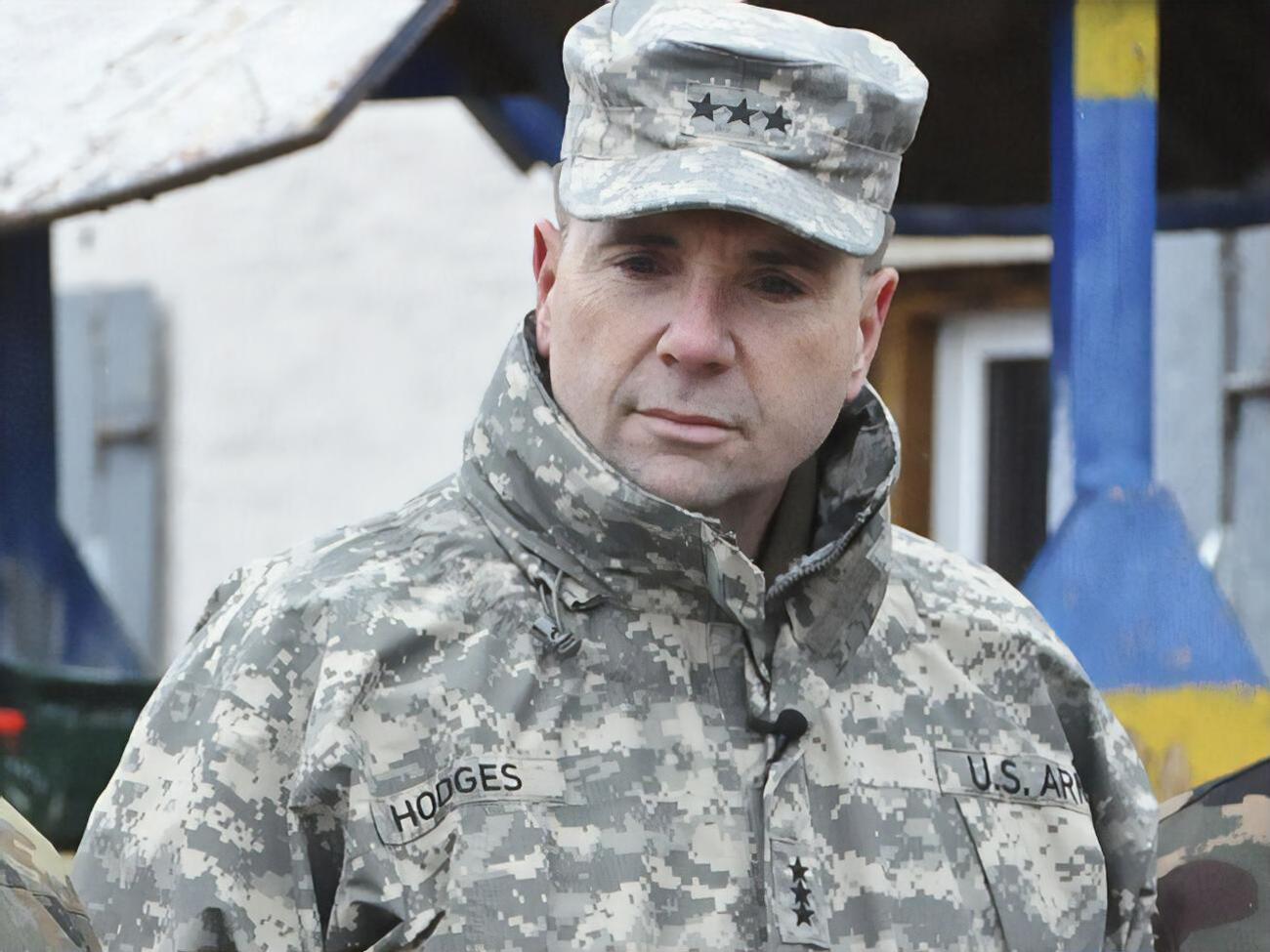 Годжес: Чому ми дозволяємо Росії стріляти з укриття? Незахищена політика