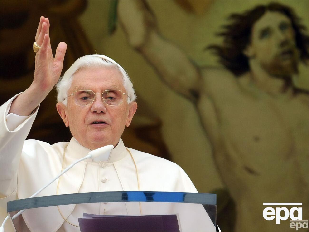 Бенедикту XVI было 95 лет. Еще в 2013 году он отрекся от престола из-за состояния здоровья