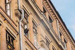 Росія атакувала Київ та інші міста ракетами