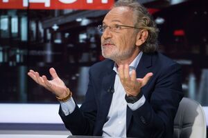 Український народ і Зеленський зуміли протистояти такому грізному ворогові, як Росія, заявив Шустер