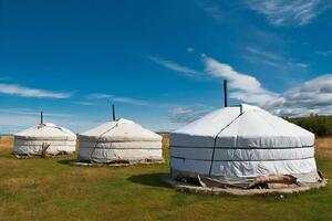 Оккупантам везут гуннские шатры, чтобы проводить в них обряды