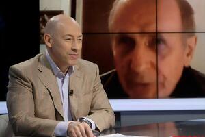 "Народ змінити не можна", зміни мають відбуватися в устрої суспільства, вважає Веллер