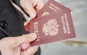 Окупанти примушують пенсіонерів отримувати паспорти РФ
