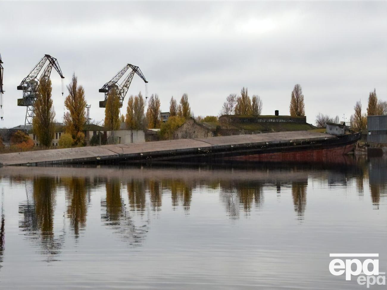 Переправлятися через Дніпро в Херсонській області обладміністрація дозволила лише у певному місці