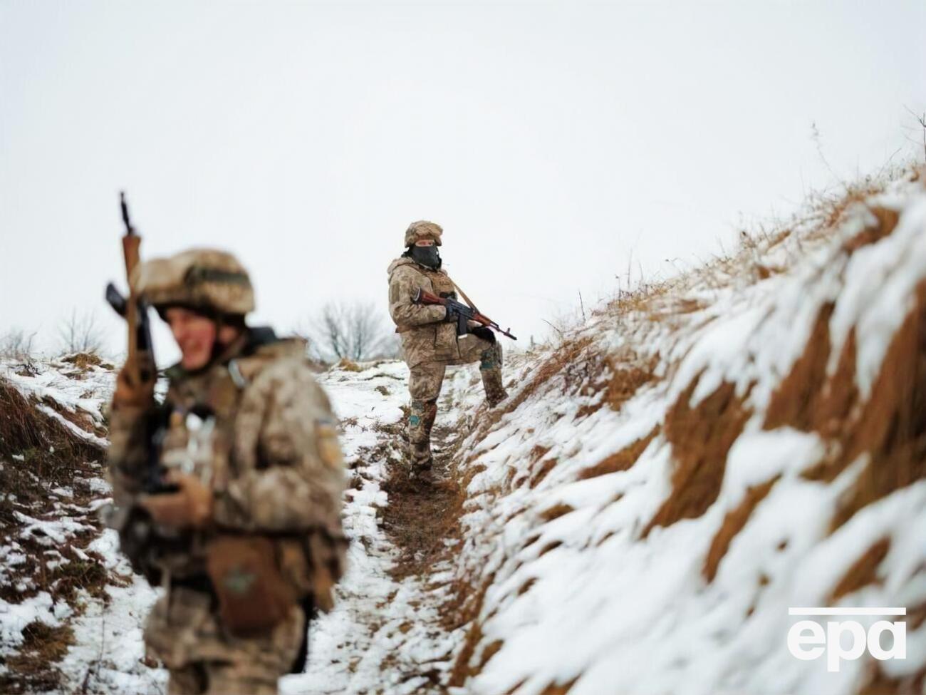 Українські захисники відбивають атаки ворога на сході