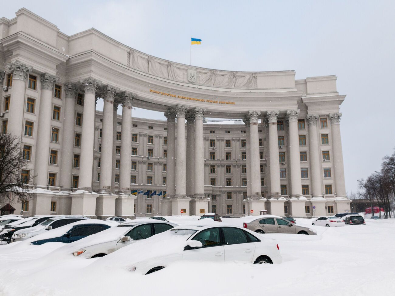 Уже відомо про 21 випадок погроз українським посольствам і консульствам у 12 країнах, повідомили у МЗС