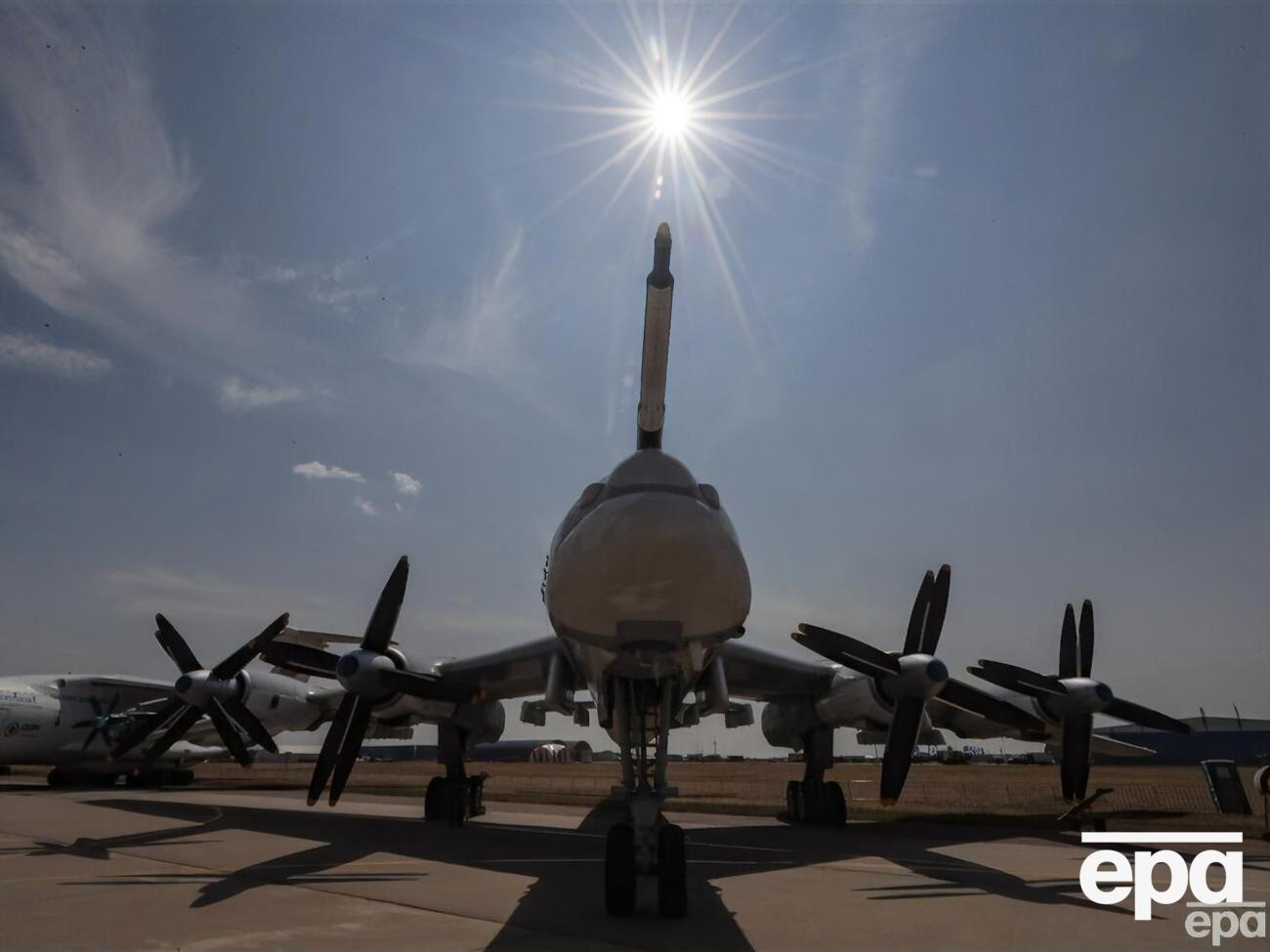 На российском аэродроме в Энгельсе базируются стратегические бомбардировщики Ту-95 ВКС РФ