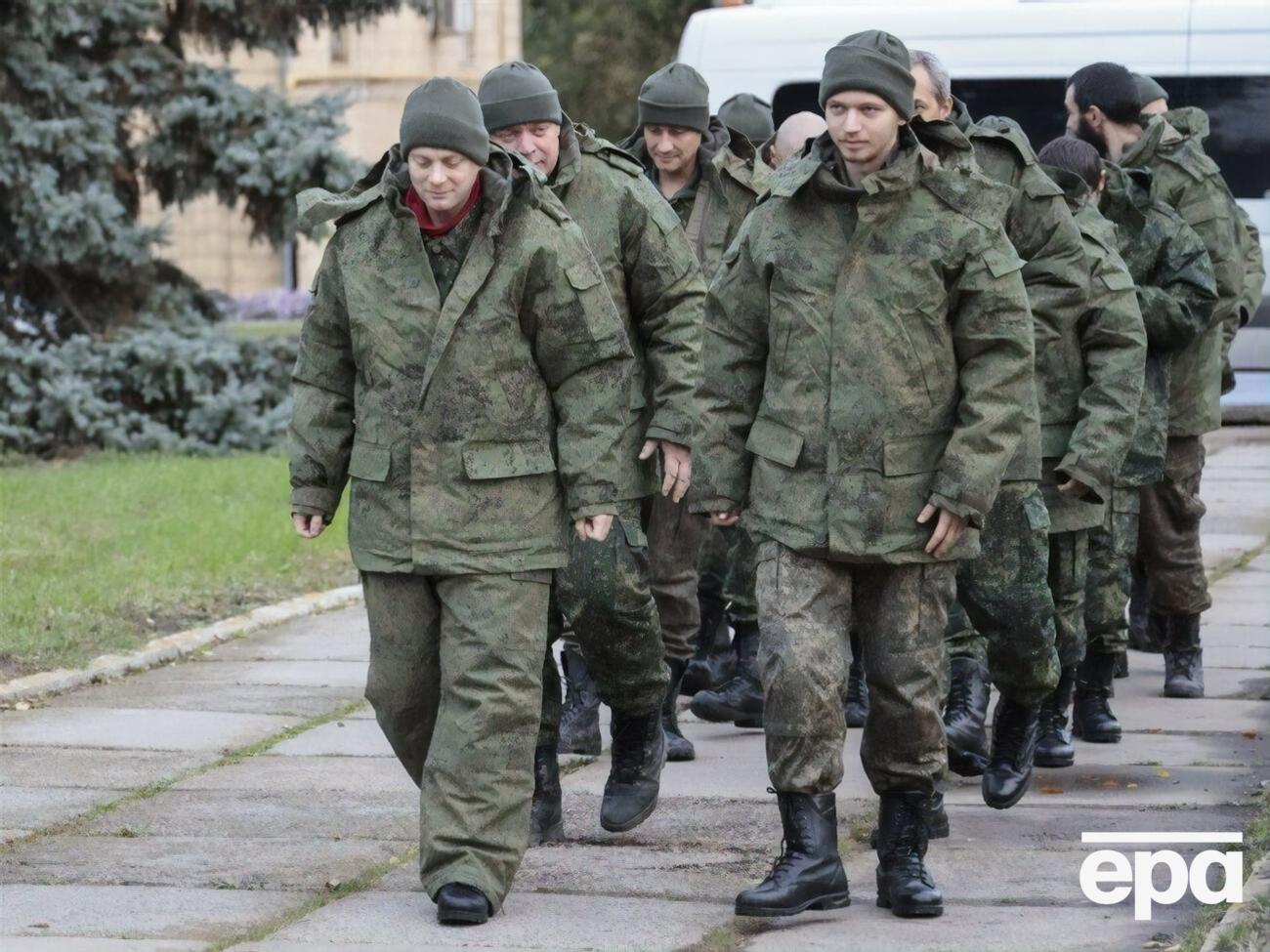 Заключенных без подготовки отправляют на передовую