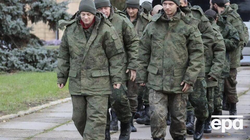 Заключенных без подготовки отправляют на передовую