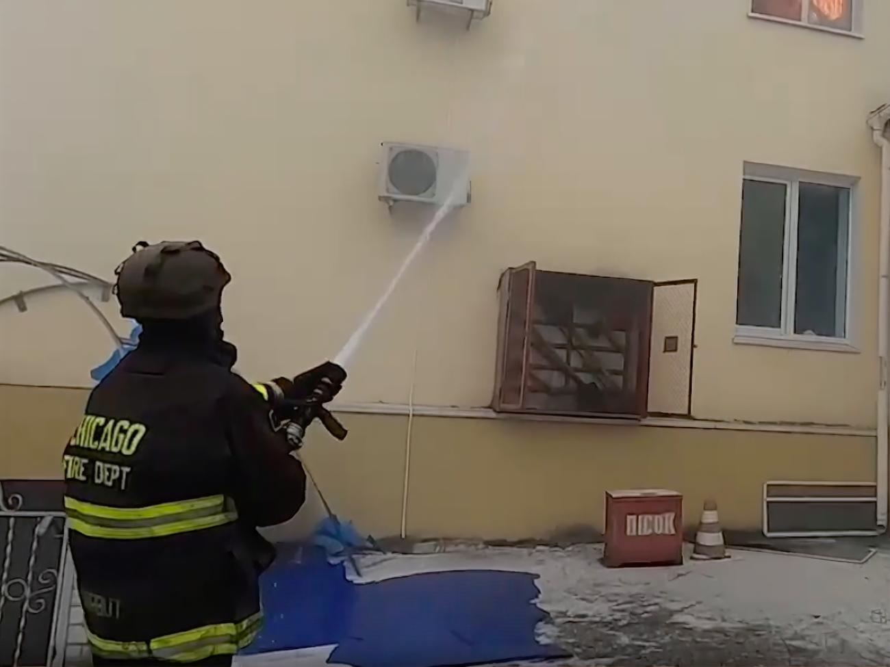 На місці працюють рятувальники