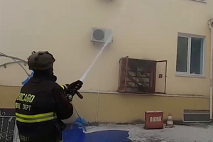 На місці працюють рятувальники