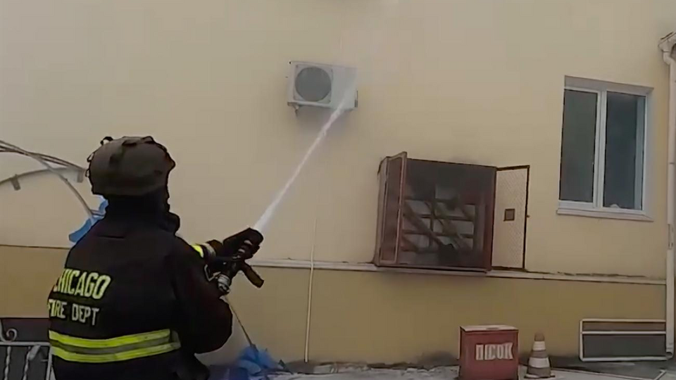 На місці працюють рятувальники