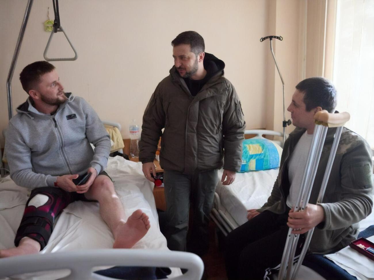 Зеленський зустрівся з українськими військовими