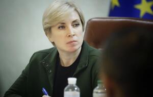 Верещук отреагировала на решение россиян снимком со смехом