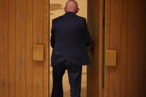 Гаага уже на горизонте Небензи (на фото), считает Кислица