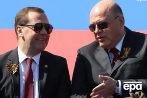 По мнению Пономарева, смена власти в России может пройти по одному из двух сценариев, при этом наиболее вероятные преемники Путина – Медведев и Мишустин