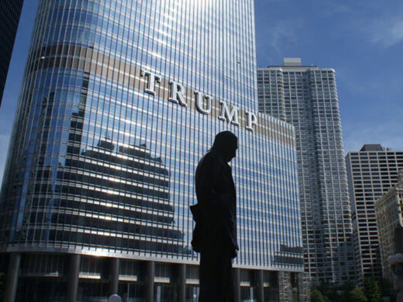 Бывший президент лично и его семья не обвинялись по этому делу