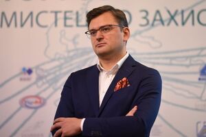 За двое суток подозрительные пакеты получили 31 посольство и консульство. Это беспрецедентный террор, но запугать украинскую дипломатию не получится