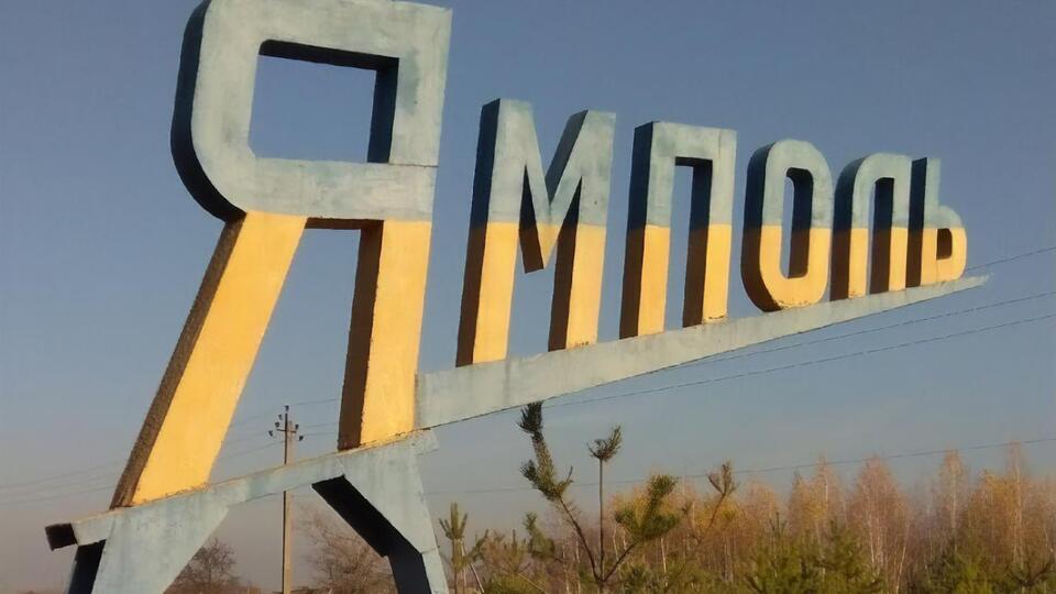 Росіяни вдарили в центральну площу селища, коли там видавали гуманітарну допомогу