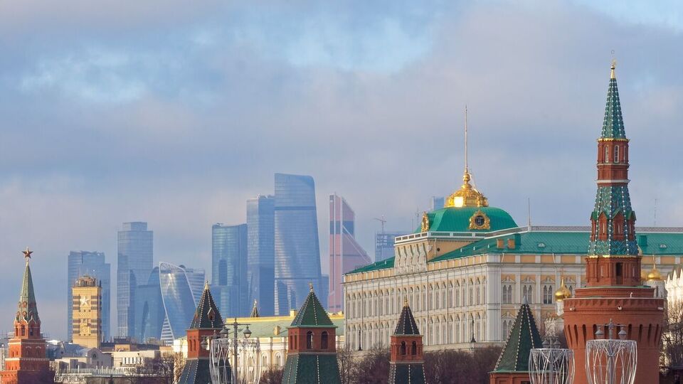 В Кремле пытаются склонить Украину к переговорам, считает глава польской разведки