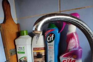 Вода из крана у жителей Мариуполя просто замерзла, отметили в горсовете