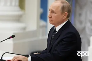 24 лютого Путін оголосив про вторгнення в Україну під виглядом її "демілітаризації" і "денацифікації", але бліцкриг провалився