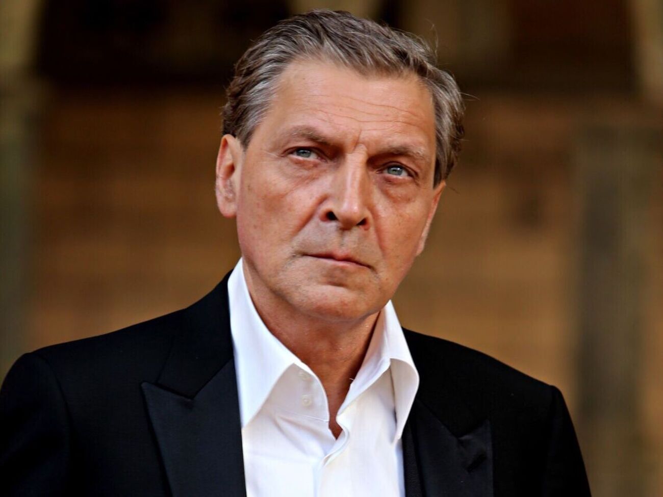 Байден и западные спецслужбы могли бы решить вопрос с Путиным за пять – семь часов. Но ему решили доверить разрушение России, поэтому он еще жив