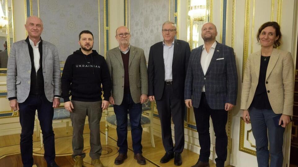 Зеленський подякував делегації за вагому підтримку України з боку Словаччини