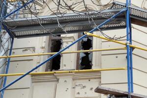 Российские захватчики в очередной раз обстреляли гражданскую инфраструктуру Херсона