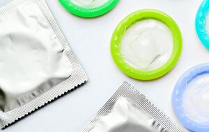 Бесплатные презервативы предусмотрены для молодежи в возрасте от 18 до 25 лет