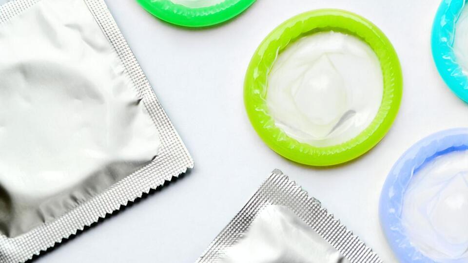 Бесплатные презервативы предусмотрены для молодежи в возрасте от 18 до 25 лет