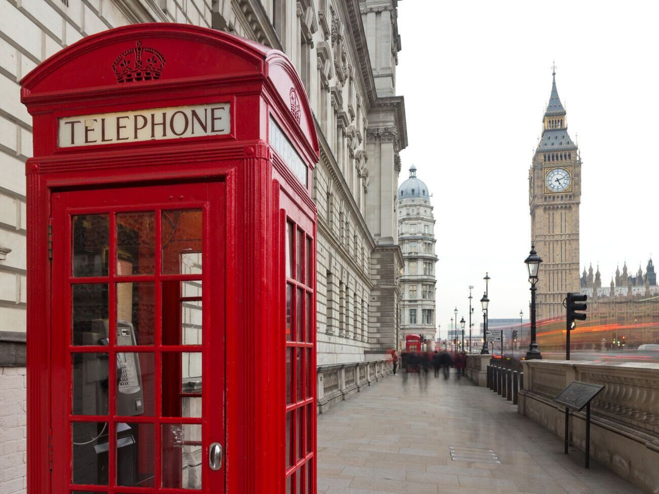 За вторжение России в Украину Великобритания ввела&nbsp;санкции против&nbsp;1200 человек и более 120 организаций