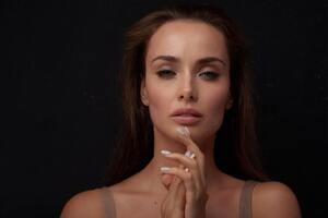 Мішина казала, що ця вправа допомагає животу бути плоским і підтягнутим