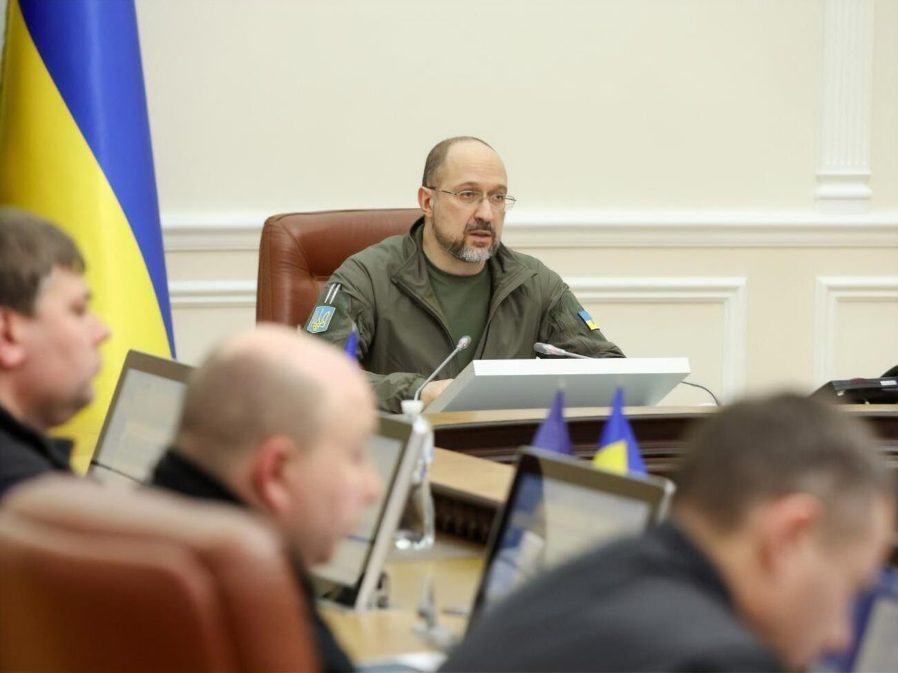 В Украине в результате атак России повреждены все тепловые и гидроэлектростанции, отметил Шмыгаль