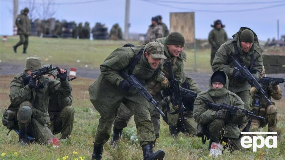10 жовтня Лукашенко заявив, що домовився з Путіним про розгортання в Білорусі "спільного регіонального угруповання військ"