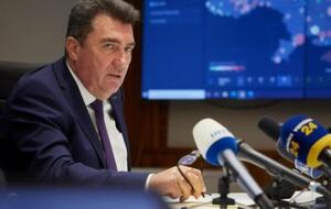 Реализация Минских соглашений может иметь последствия в Украине, считает Данилов