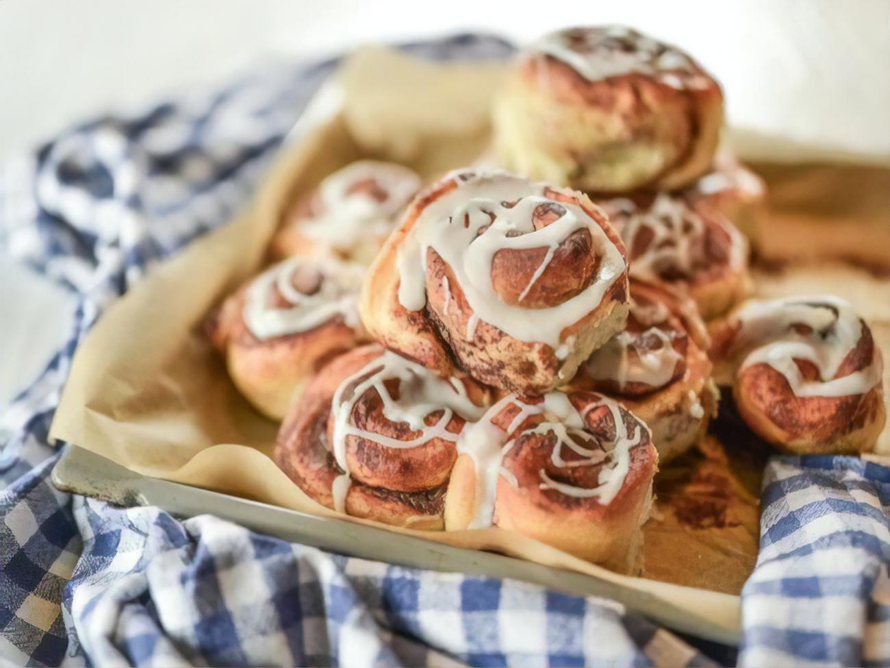 Перед подаванням булочки можна полити сабайоном