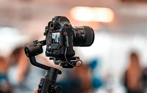 В інцидентах 2021 року постраждало 100 українських журналістів