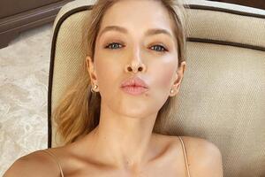 Брежнева призналась, что берет уроки вокала у Ломакина