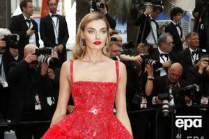 Байкова родилась в Украине, а сейчас живет и работает в США