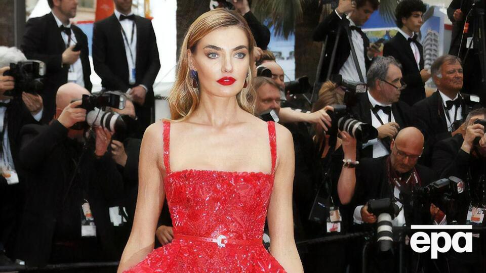 Байкова родилась в Украине, а сейчас живет и работает в США