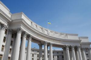 В МИД Украины заявили, что разговор министров состоялся в контексте консолидации международного давления на РФ