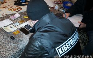 Полиция провела обыски по местам жительства и работы врачей