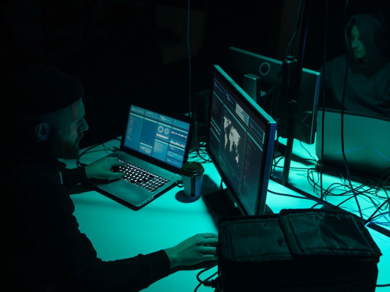 Хакери 14 січня зламали низку українських урядових сайтів