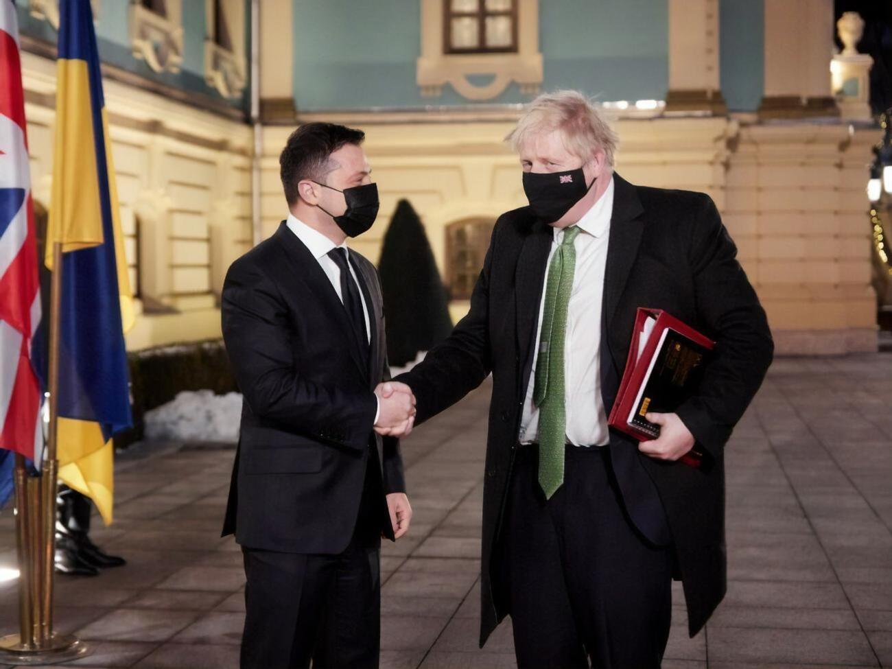 Инцидент произошел, когда Зеленский встречал Джонсона