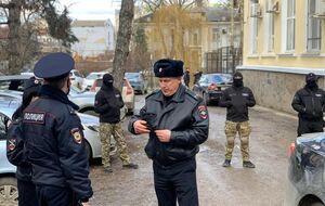 Російські силовики затримали кримських татар уранці