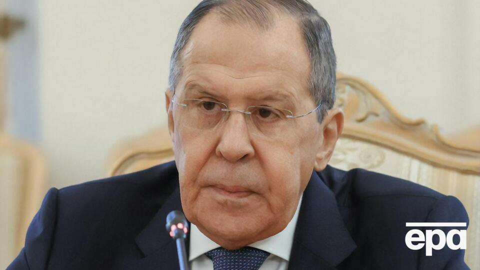 Лавров: Ми вже замислилися над евакуацією персоналу дипломатичних установ РФ з України