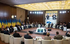 Киевский форум по безопасности инициирует серию дискуссий по проблемам безопасности, обороны и развития Украины (на фото – круглый стол, организованный КФБ 22 января)