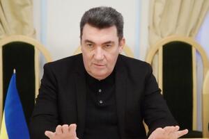 Данилов: Вопрос о рисках для морского судоходства президент определил как неотложный